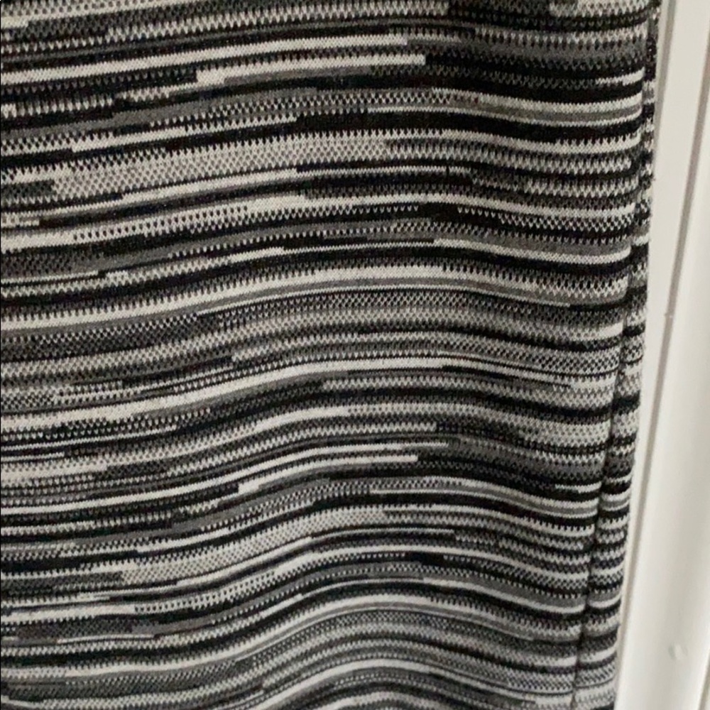 Loft Dress - Picture 5 of 11
